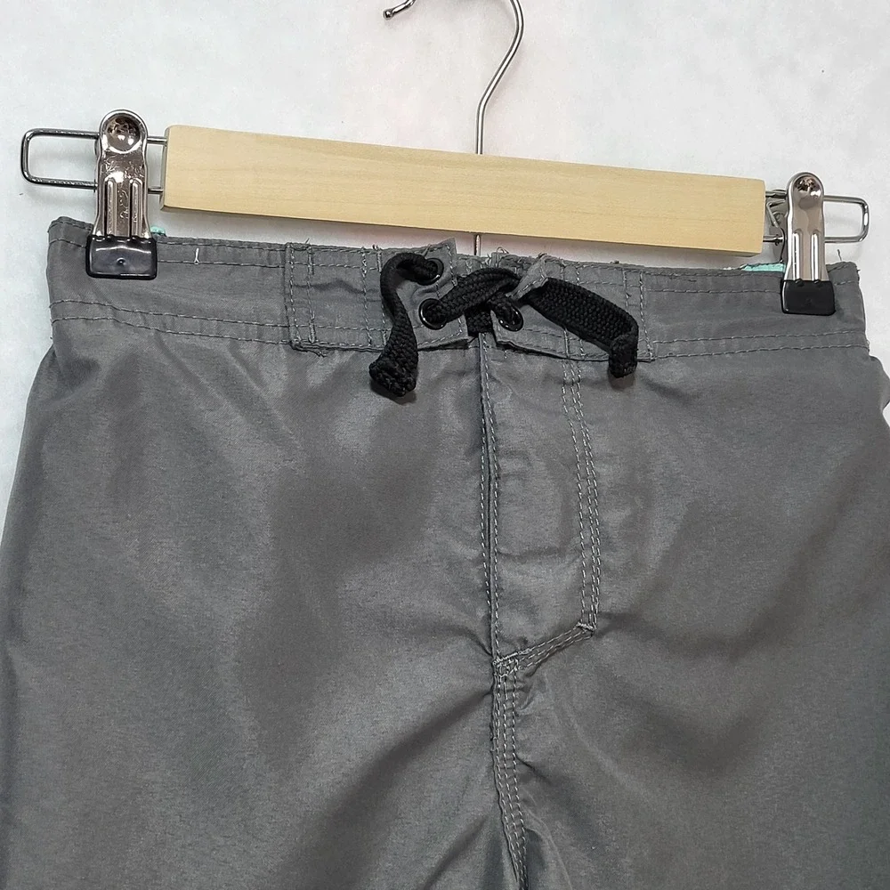 Surf Style Boys Gray Board Shorts Swim Trunks Size 10 Cargo Pocket‎ Mesh Lined